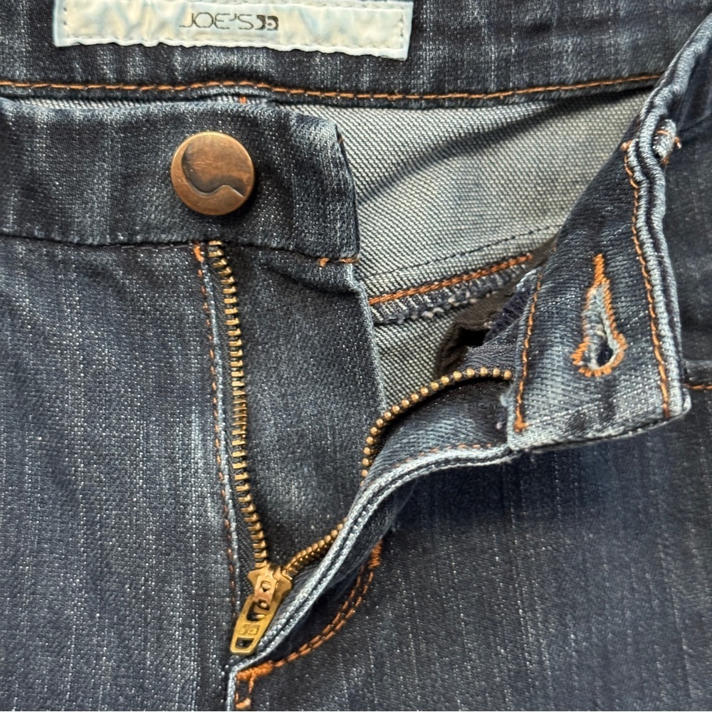 Joe’s Jeans Cigarette Fit Dark Wash Slim Straight Denim W28 (Measures 30x28) - Picture 3 of 5